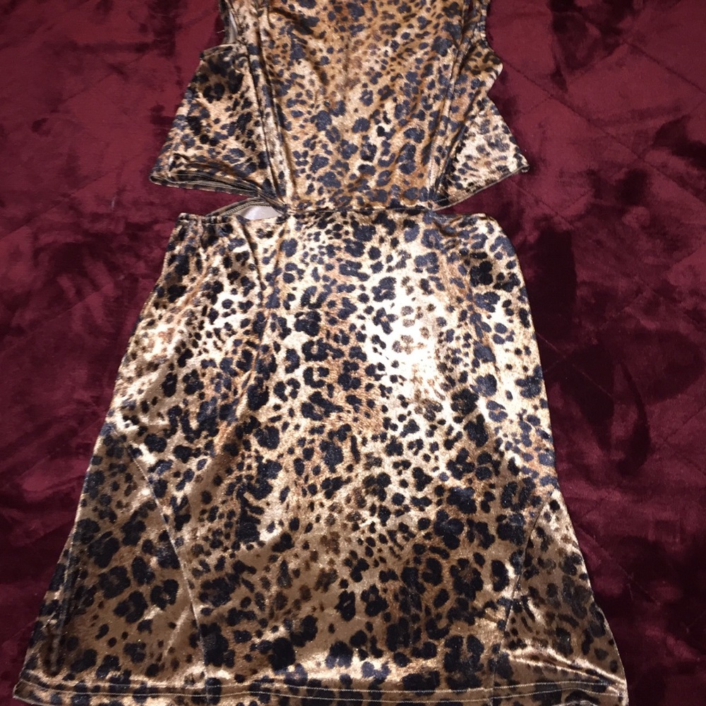 UNIF Nightcat cut-out velvet dress - Picture 4 of 4